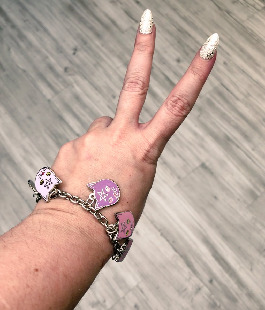 Jessicka's tweet photo. “Summy Sky” #pentacat #charmebracelet yes? No?
A lot of great items have been added for the #summer
Use JOJGROUP after check out
30% off entire order
Active
https://t.co/Jj9srO1wxD https://t.co/jkwRBamuBn