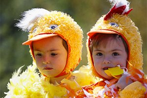 striderite's tweet photo. This Sunday, join us at the @FOPG Duckling Day Parade from 10am-1pm! Make this the best #MothersDay yet with #FitTopia activities for the whole family. As always, our Fit Team will be on site to help your little one's find their perfect fit > https://t.co/Z7o1niQJdc https://t.co/uFeF4Nfsds