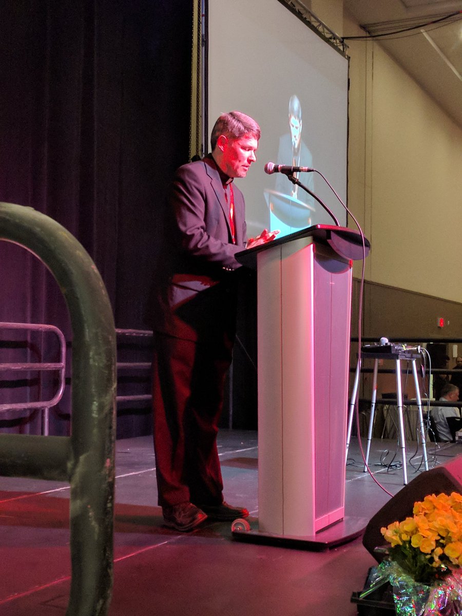 'Are you all in?' 
Bp. Christian Riesbeck of the @CompanionsCross asks as he leads us in an opening prayer.
#prolifeallin #marchforlife #MarchForLifeCanada