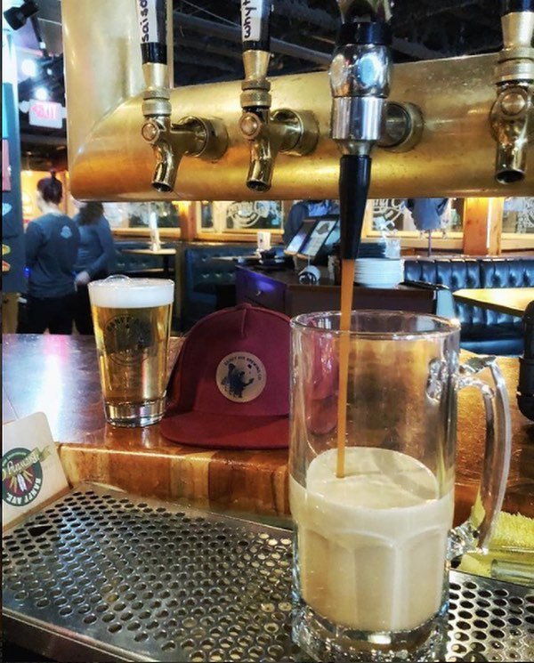 lifestyleyyc's tweet photo. THURSDAY DEAL at Banff Ave Brewing Company!: $8.50 steins (32oz) 110 Banff Ave in the Clocktower Village Mall. #Banff #yyceats #yycliving #lifestyleyyc #yycbars #yycpubs #Calgarybars #Calgarypubs #yycrestaurants #yycfoodies #yyclocal #yycdrinks #Calgaryl… https://t.co/LK5OVE9pBJ https://t.co/yspfnsjYVc