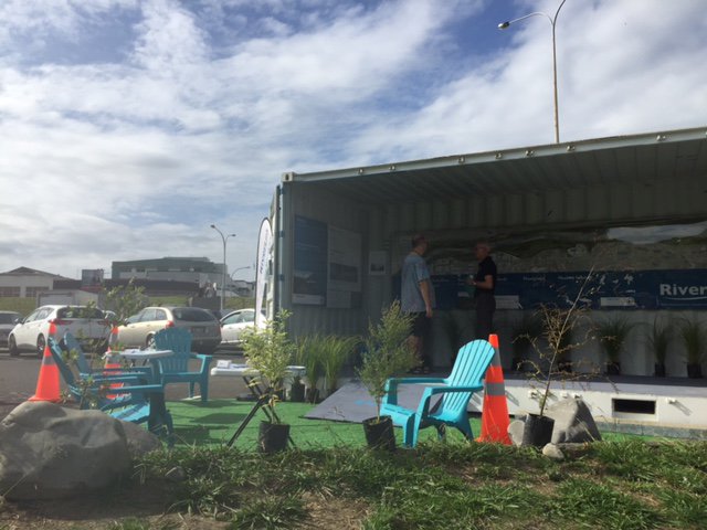 greaterwgtn's tweet image. Tomorrow the RiverLink team will be at the Riverbank. They want your thoughts on transport connections from SH2 at Melling into Hutt City.

For more information visit riverlink.co.nz
#RiverLink #LoveOurHuttRiver