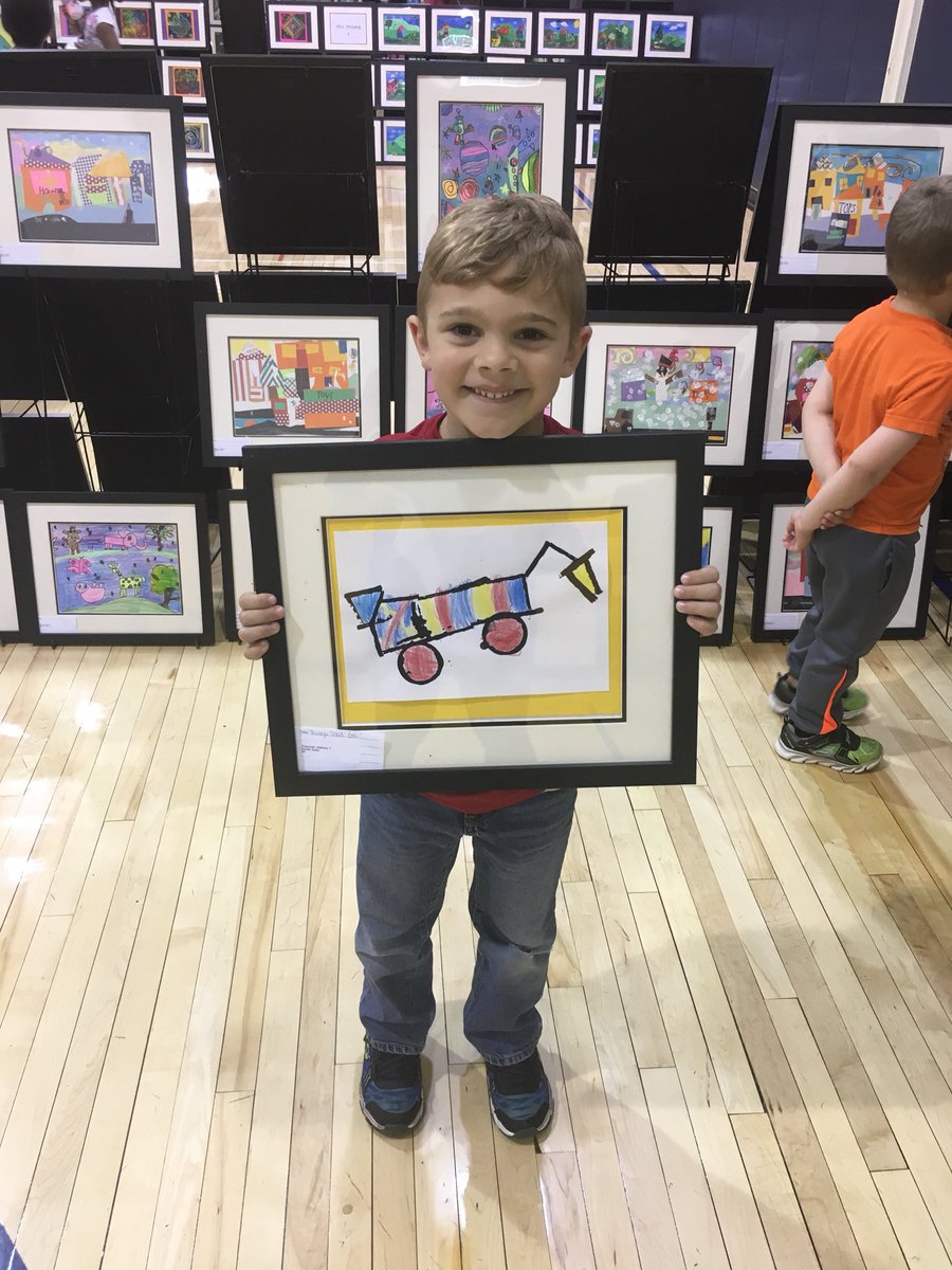 apopowskihhs's tweet photo. Matthew sold his first painting..... anyone know what it is? #watchoutpicasso https://t.co/FqWk2Wt1NZ
