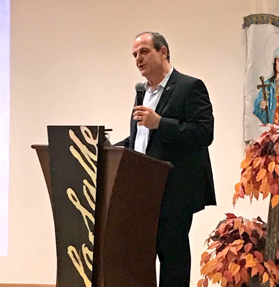 antoniojdieck's tweet photo. Agradezco al #CESLAS por invitarme nuevamente a charlar con lasallistas sobre mi experiencia como agente de cambio y formador; fue un placer estar con ustedes. https://t.co/jq2QMOW30t