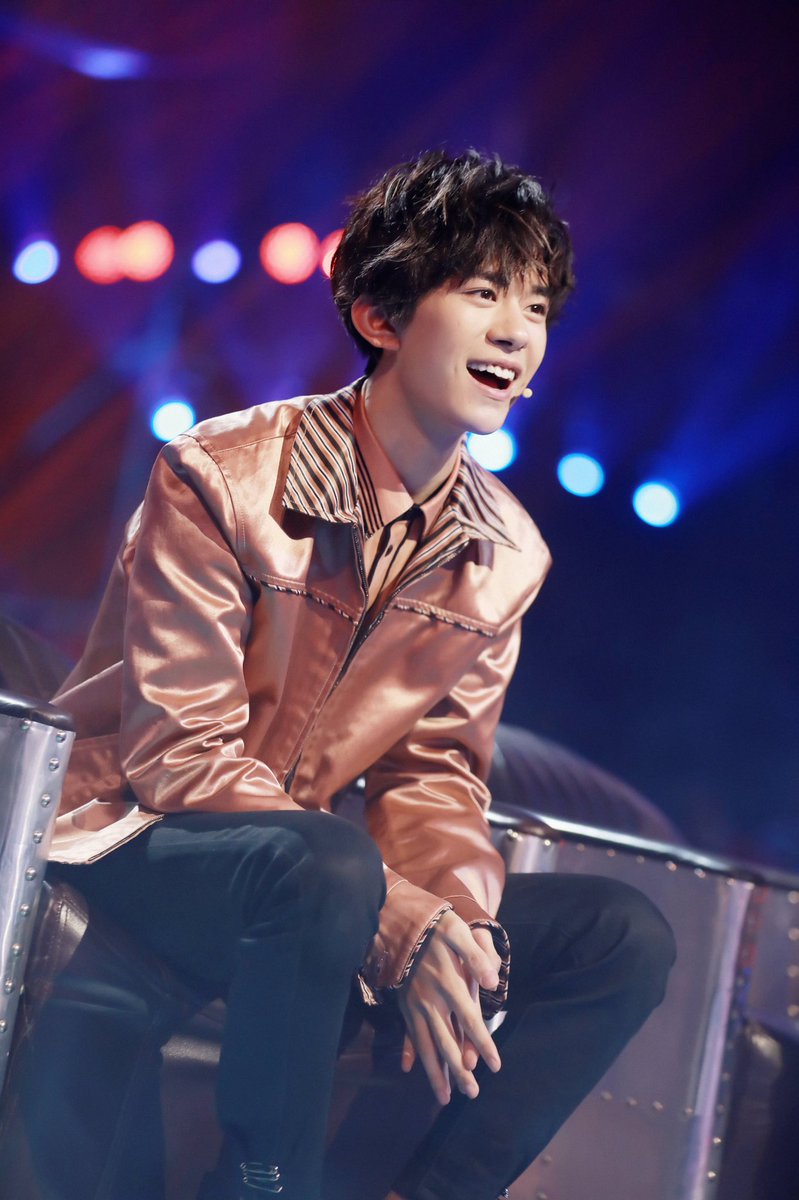 JacksonYee_YT's tweet photo. .#StreetDanceofChina grand ceremoney will be live Sunday 8 AM (PEK time)! Our street dancers will set the stage on fire~ Several street dance big stars will also assemble on stage to battle! Are you ready to enjoy this grand party with #JacksonYee ?
Cr. 易烊千玺JacksonYee工作室 https://t.co/LuZflUipl2
