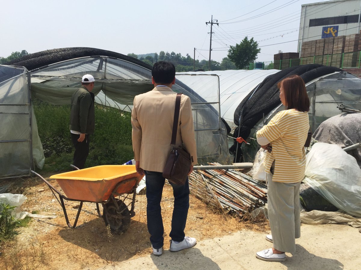 AtfsLab's tweet photo. We have been going on outings to the countryside to see the different types of farming as well as to talk with the local farmers to better cater to their needs for our upcoming platform. 
#atfs #ddp #smartfarm #agritech #cryptocurrency #ethereum #altcoin #blockchain #erc20 https://t.co/N9zaExKXdq
