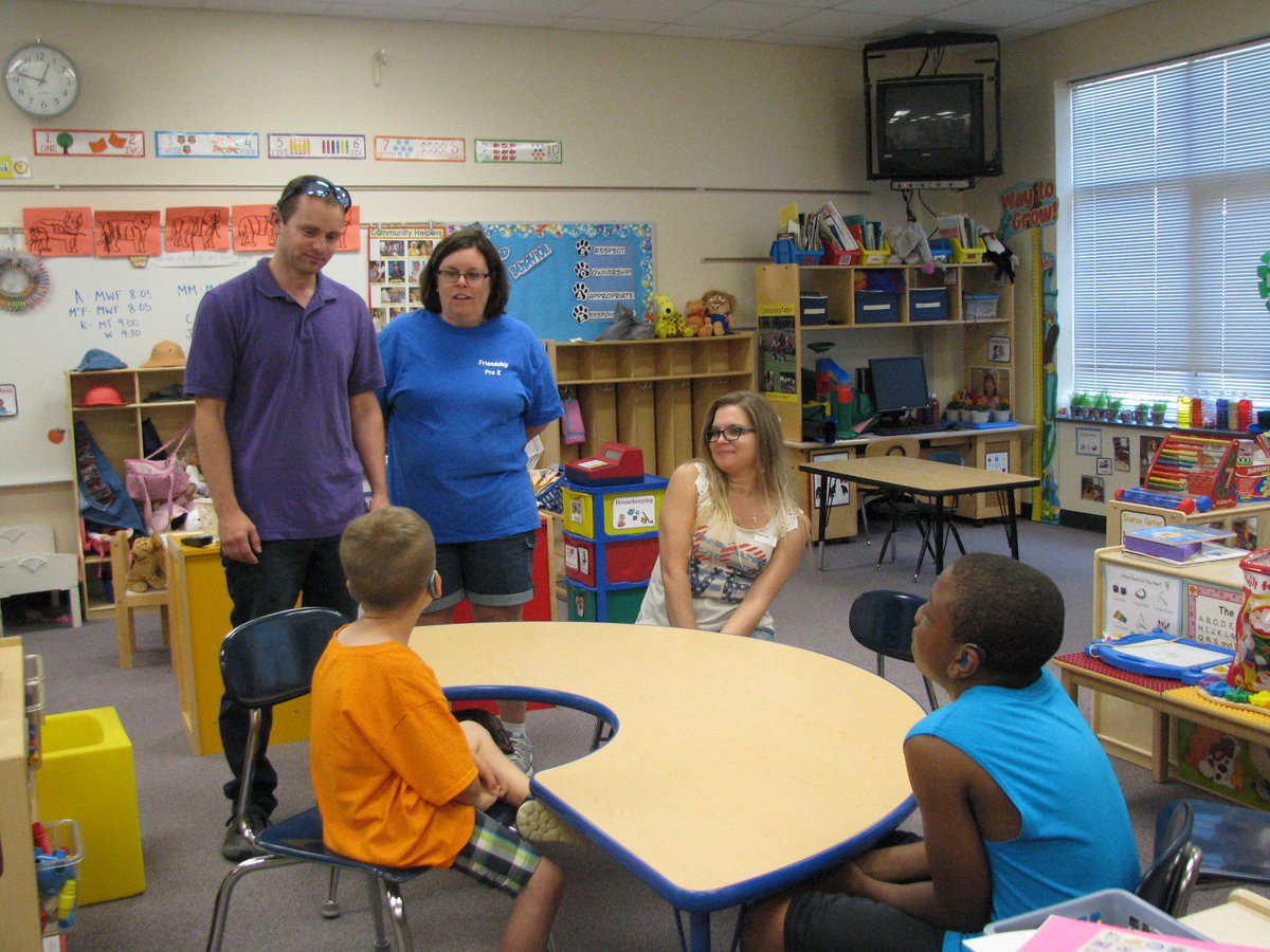 FriendshipElem's tweet photo. @dcsnc Daniel Spease , the "First DCS student in the Spoken Language Program," visits former teachers (Debbie Doss, Sarah Coward, &amp; Kim Kiger). He encourages students of the importance of amplification and inspires them through his example as a current FedEx Operations Manager. https://t.co/npSV8wPcjm