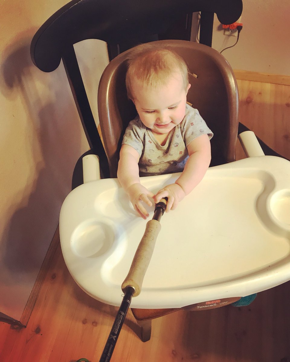 CaptHanske's tweet photo. Everyone smiles when they have a @sageflyfish X rod in their hand😁.  #flyfishing #baby #teachthemyoung https://t.co/ww0SDN95CY