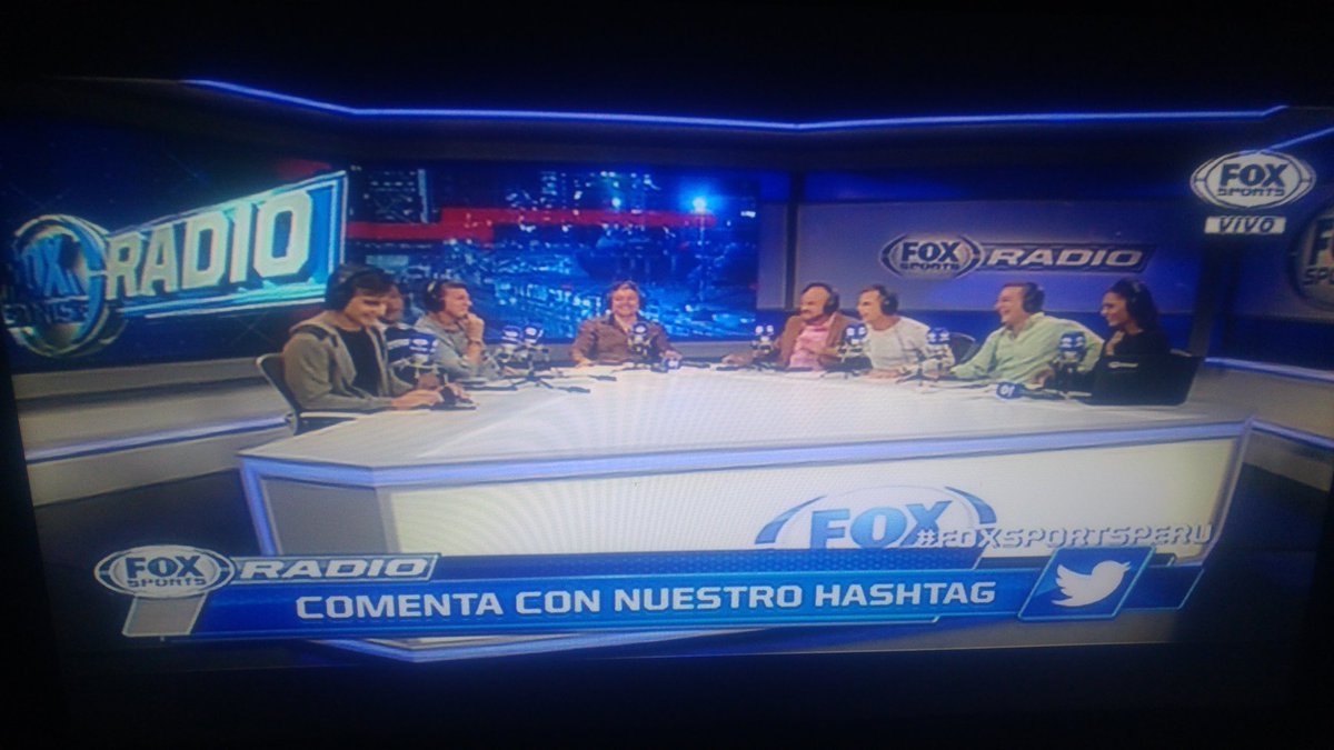 MadeInAcmeCo's tweet image. #FOXSPORTSPERU #ClubSportingCristal
El mejor jugador que tuvo sc: @JulioUribe10 El mejor jugador que vi: @julinho11sc y El mayor traidor que tuvo sc: @MaestriAndra Juntos en la misma mesa. Cosas del fútbol.