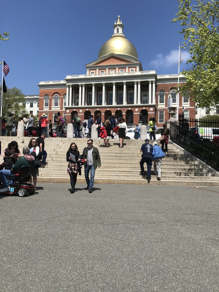 At our beautiful state house receiving an award for participation in the breakfast in classroom program. FSS, GMS and Newton School were all recognized for student participation.<a href="/Super_GPS/">Greenfield Public Schools</a> @MrToomeyGPS <a href="/MrsCollinsGPS/">Shannon Collins</a>