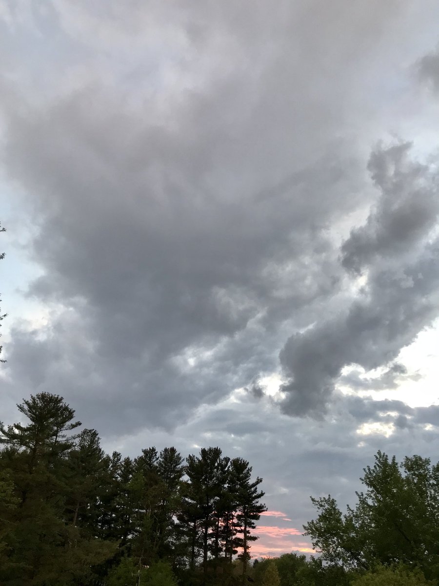 get_asana's tweet photo. “Sometimes you just need to bow your head, say a prayer, and weather the storm.” #nofilter

#mentalhealth #healing #ptsd #liveauthentically
#lettinggo #goodbyeego #helloabundance  #yoga #yogateacher #bepresent #getoffyourasana #getoffyourasanabykaygee2 #getoffyourasanabykaygee https://t.co/evbJl3zHUr