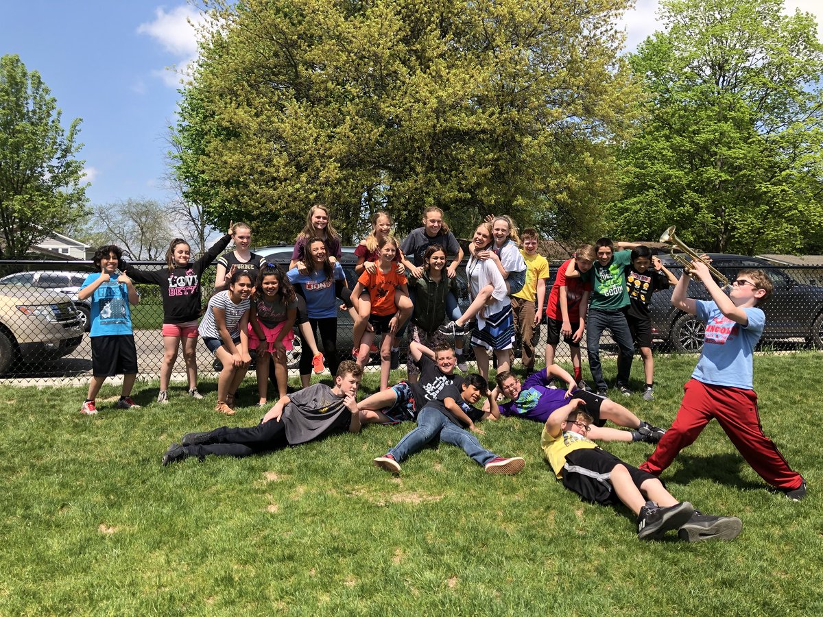 mack6thgrade's tweet photo. This describes all our personalities accurately. Differentiation at its finest. 😉😂☺️ #WCSmission #Lincolnlions https://t.co/zWrgiC6035