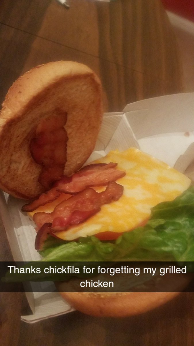 mo_riahh's tweet photo. When @ChickfilA forgets the chicken on your chicken club and you're already home https://t.co/baFYUQLlTr