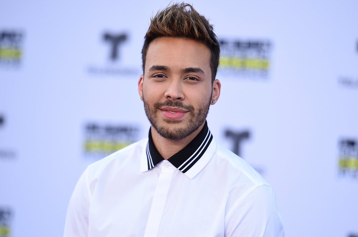 billboard's tweet photo. Listen to Prince Royce's "90 Minutos," Sprint's FIFA World Cup anthem https://t.co/7YxqlSUY8v https://t.co/kTdudrJIUF