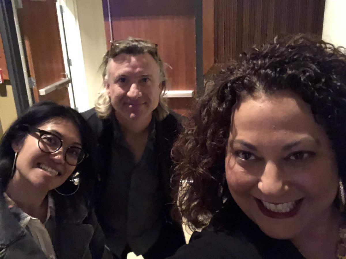 ProfAmyEdwards's tweet photo. Final touches for tonight’s #student #showcase #SOLID_GOLD @OxnardCollege for @realOCLIVE...starts at 6...you still have time to get here! https://t.co/ndhp6OLW7y
