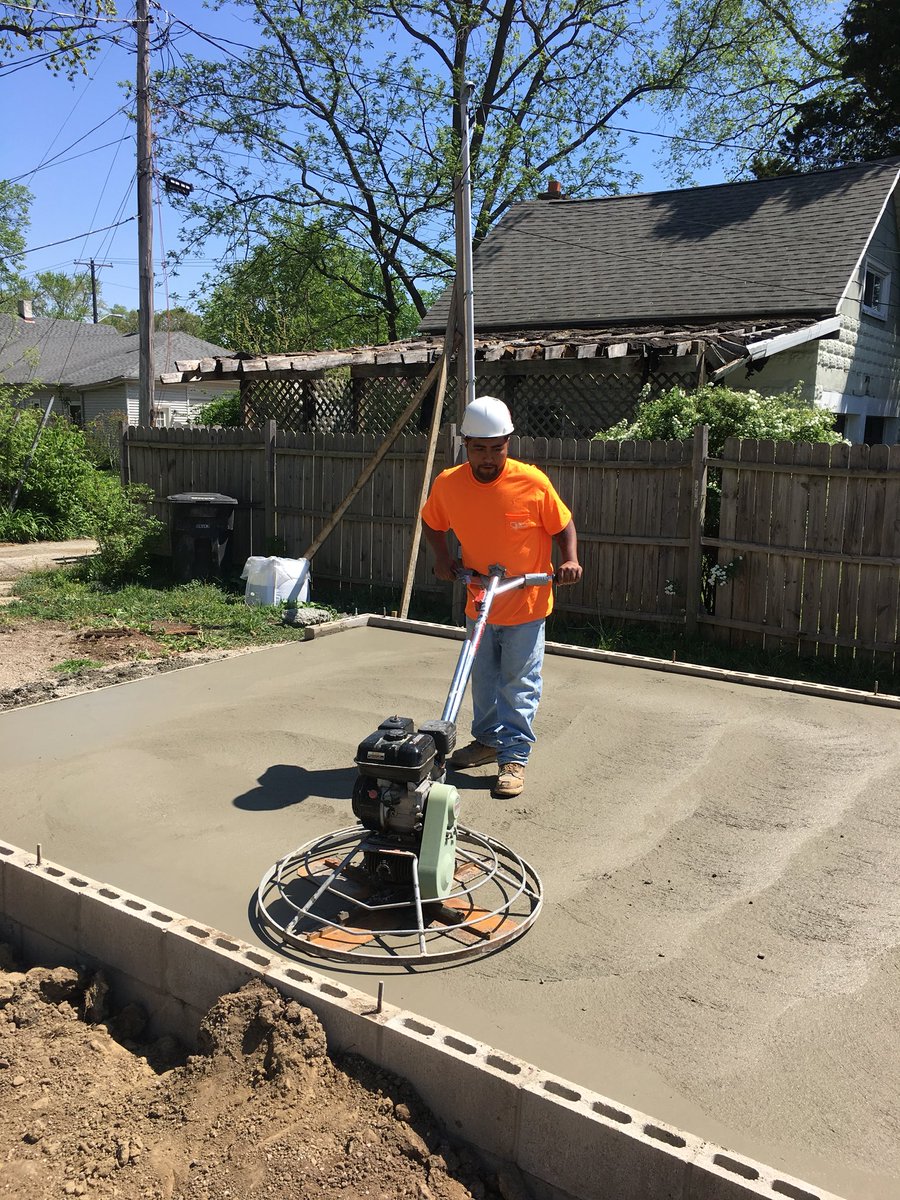 DarrenOpcmia's tweet photo. opcmiaintl : RT local692jatc: #Opcmia #Local692 2nd year #Apprenticeship pouring a garage floor for #Habitatforhumanity Lafayette Indiana https://t.co/HULuekNC8L https://t.co/n0xeURinZ6