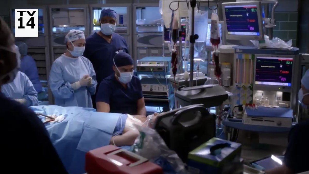 GChanNews's tweet photo. #PrayforApril #GreysAnatomy @sarahdrew @iJesseWilliams https://t.co/CNbWedPyer
