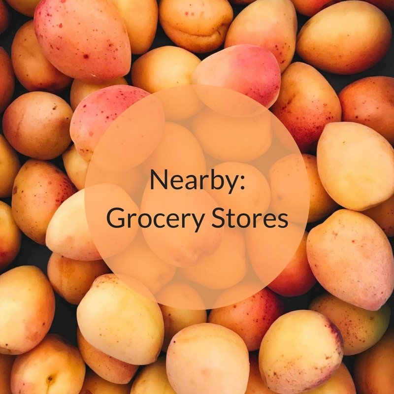 You have several options when it comes to getting your fruits and vegetables. Sprouts, Ralphs and Trader Joe's are all within a 10-minute drive of Triana at Warner Center.