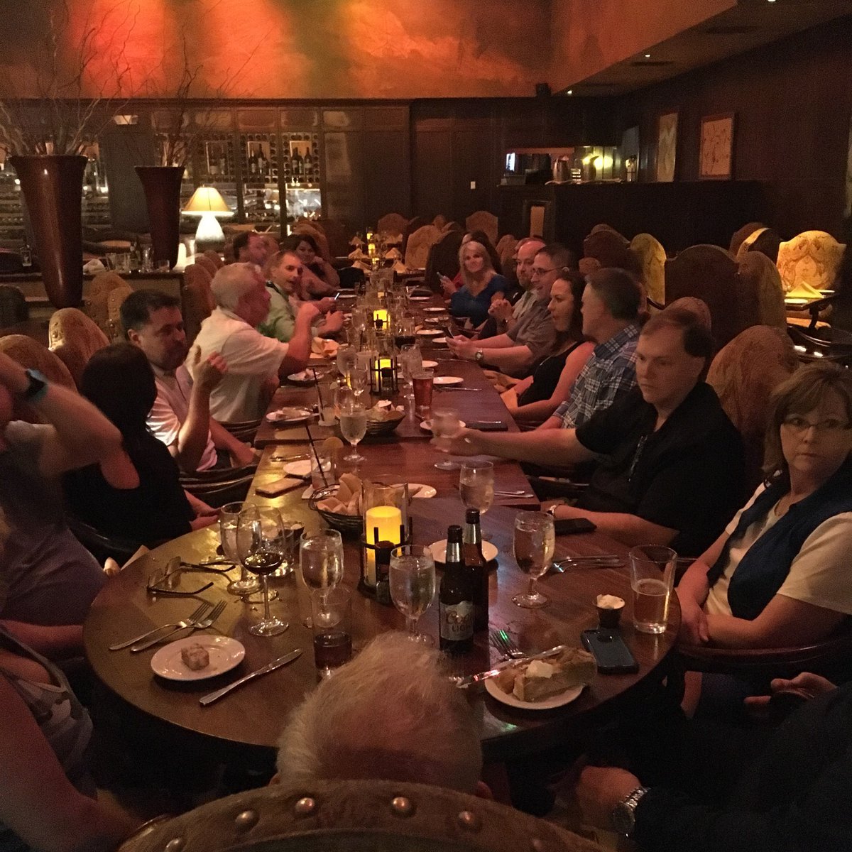 WilliardLaura's tweet photo. Great event at #scmesa. Look at this dinner table! @aahomecare @VGMGroupInc @Brightree https://t.co/JS7OP4T6jG