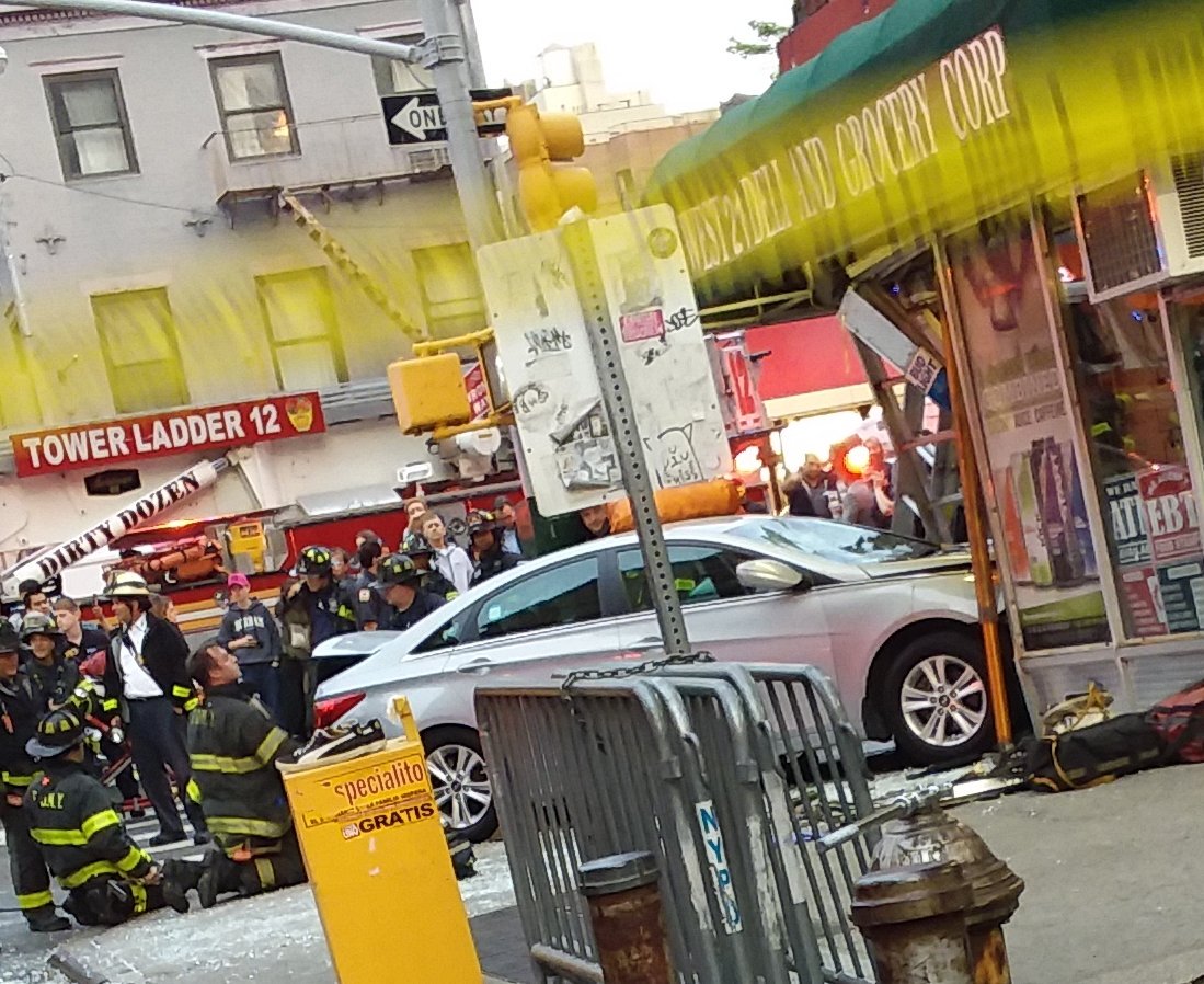 WhiskeyBurrito's tweet image. People ask me why I use @Lyft and not Uber and well it's because their drivers are hotter, their rape stats much lower, and oh, they didn't just crash through this Chelsea storefront and cause a neighborhood tragedy. So #UseLyft