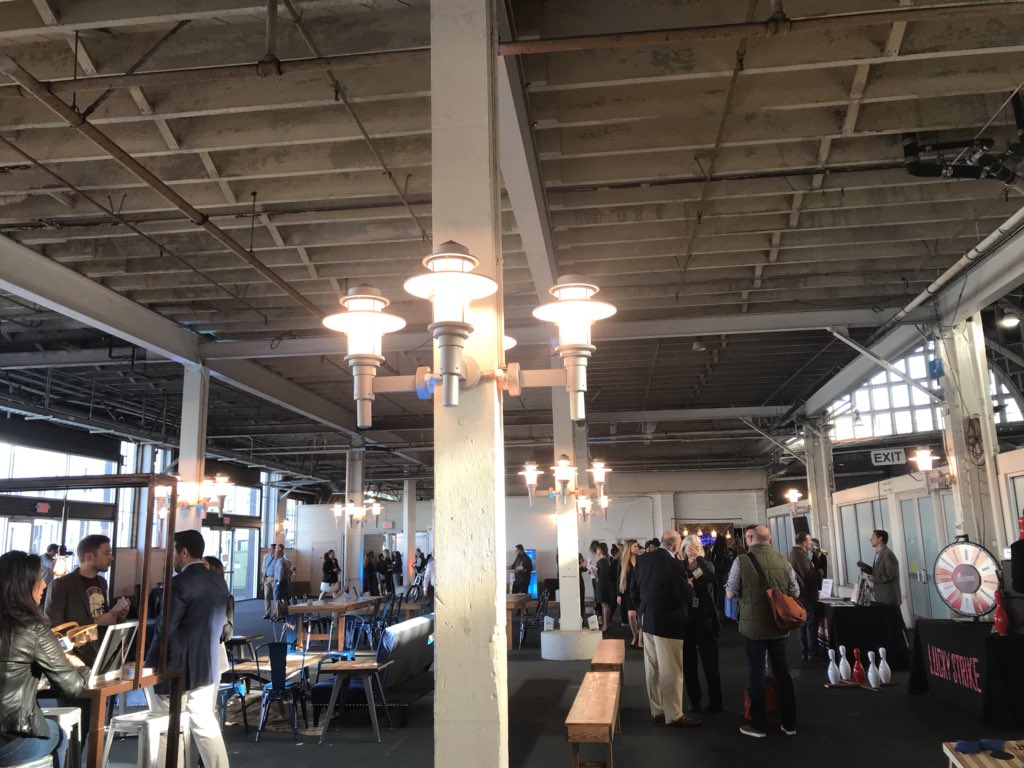 TheNetworkGirl's tweet photo. #PBX @SFTravelAssn #ExpoEvents #SanFrancisco #Eventprofs #969MarketVenue @TheVillage969 in the house ++ @BPSEventDesign #OffTheGrid @cliffhotel @luckystrikeent https://t.co/tsKNS791mS