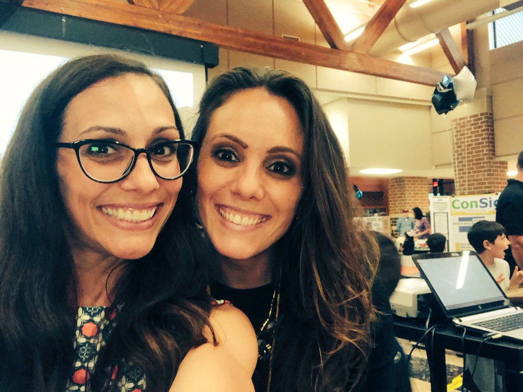 Kutz3rdGrade's tweet photo. Love all the tech excitement!!!! Awesome time had by all at the CB Technology Showcase! 📱👌🏼@CBlismith @CCorcoran_CB @CBKutzElem @PlayOsmo @OsmoWords @OsmoPizzaCo #cbsdpd #cbinnovate #cbsdtech https://t.co/MZlyeoAyeB