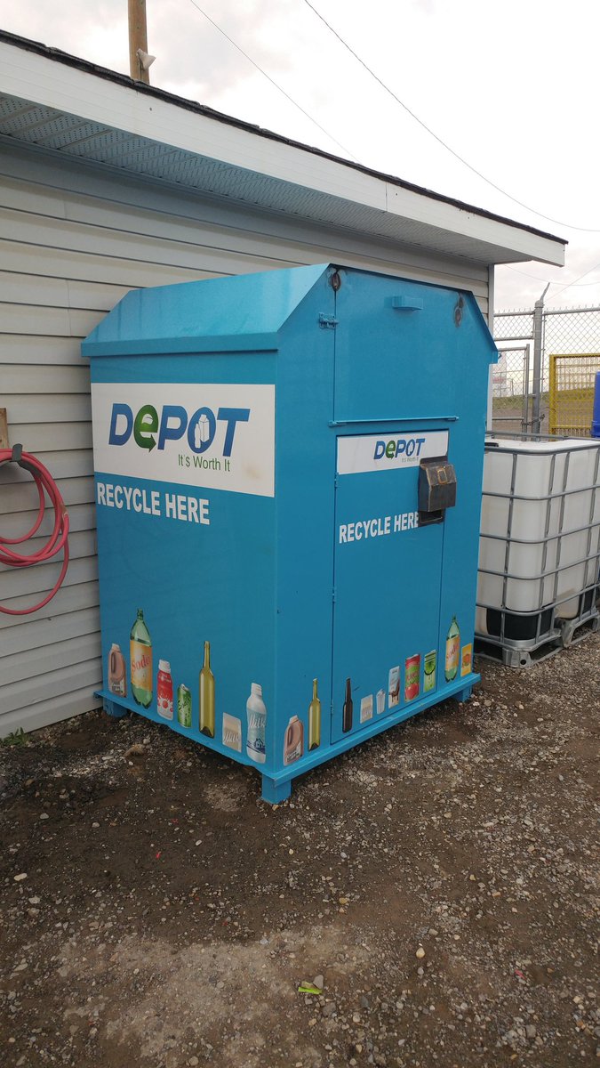 Calgarybmx's tweet photo. Support @KidSportCalgary  by recycling your bottles! Helps the environment so all kids can play! https://t.co/2VtlAPoA9z