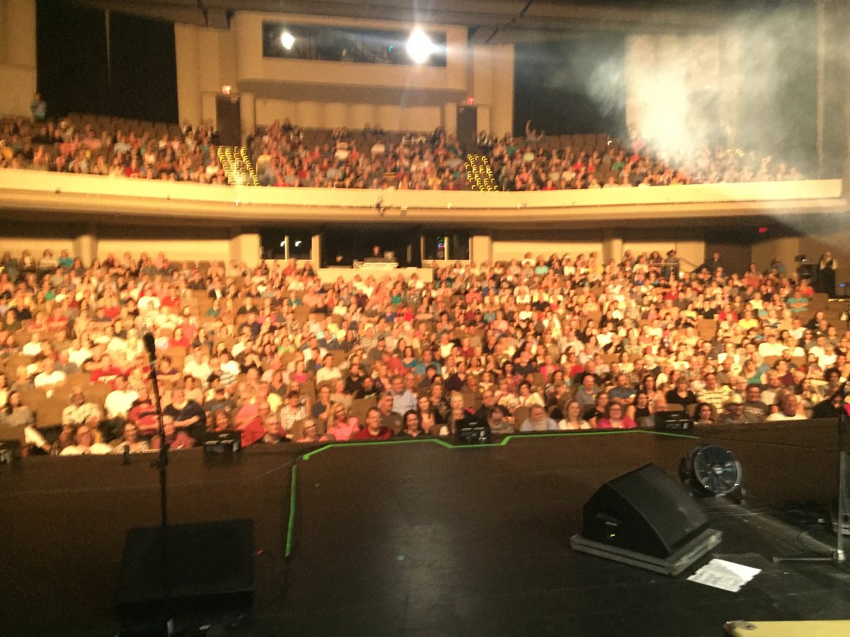 CharlieDaniels's tweet photo. Fayetteville Arkansas yall were just great tonight
Thank you for coming
We love you.  God bless https://t.co/o2fEyVhs7x