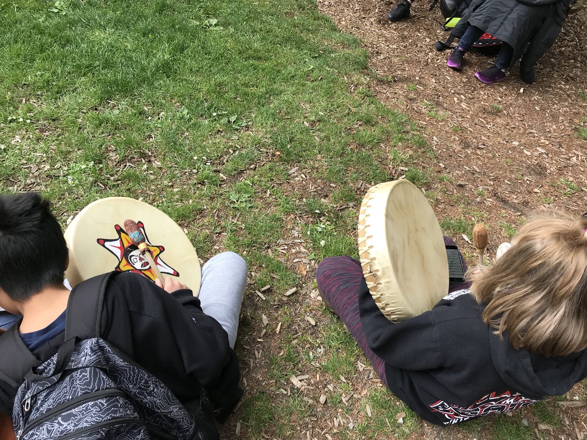 JessAlpaugh's tweet photo. Had a great day @TakayaToursInc with @BurnabyAbEd grade 7 students throughout the district. #ethnobotany #canoe #connection https://t.co/QHJFW3Dj6O
