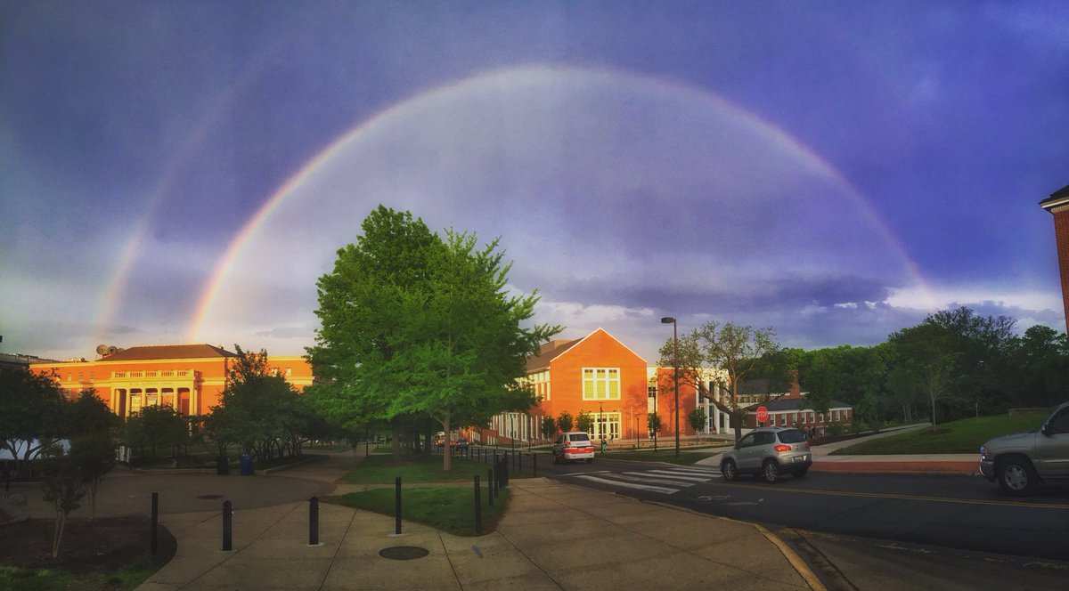ApplyMaryland's tweet image. Did anyone else see the double rainbow over Campus Drive tonight? A perfect ending for the #lastdayofclasses. 🌈🐢