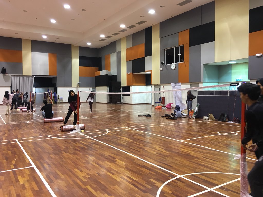 UiTMGhomBad18's tweet photo. Currently setting up for tomorrow’s event! https://t.co/SzuD9t72hM