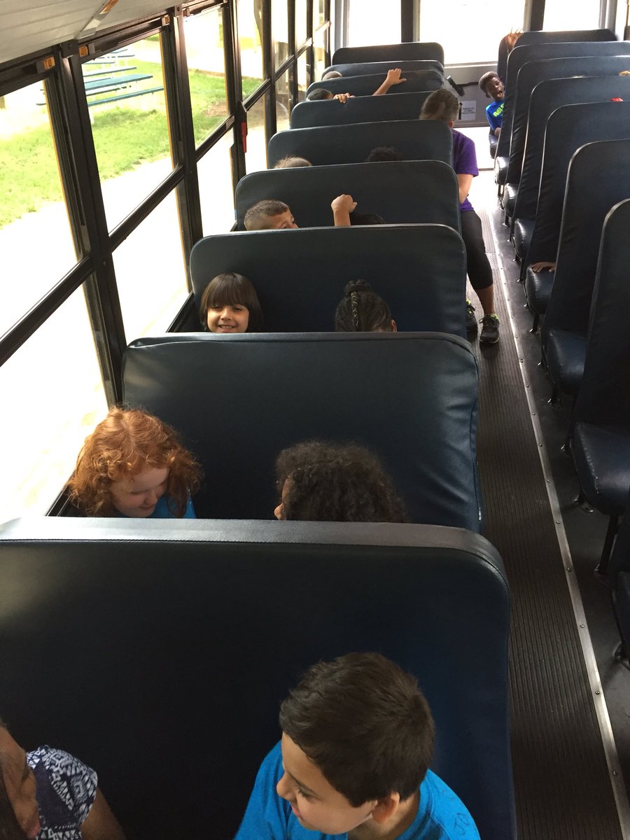 MsSteinberg3's tweet photo. Second great field trip of the year! We loved exploring @naturalsciences and had a blast! @SCESROARS #secondgradefieldtrip https://t.co/7FYcFo7GLF