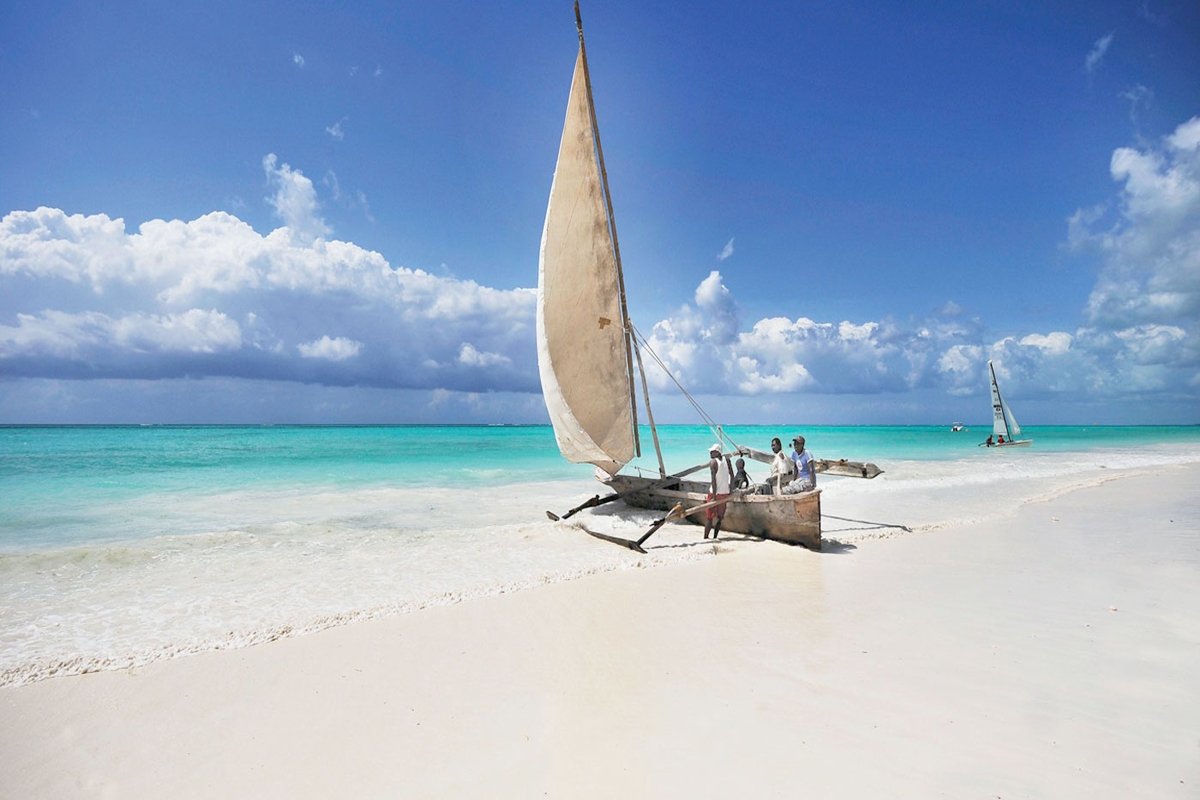 seeafricatv's tweet photo. Hello Weekend! On a scale of 1-10 How bad do you want to visit Zanzibar?  #Zanzibar #TravelAfrica #SeeAfrica https://t.co/bfNgQNC3Wx
