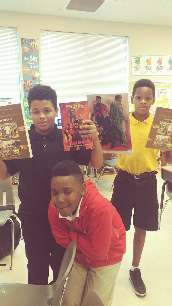 LaDellBeamon's tweet photo. Still at it! One thing that motivates me is knowing that if our children see another option, they can become that option. #beresponsible #EvolutionofWake @Robert_Townsend. @SCSSupt @Local24Amy https://t.co/MxeBVDTLsU