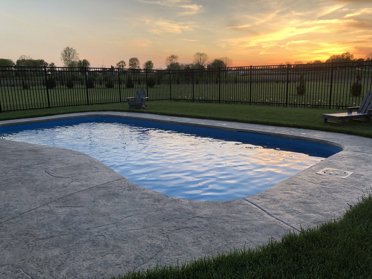 DewFreak tweet media