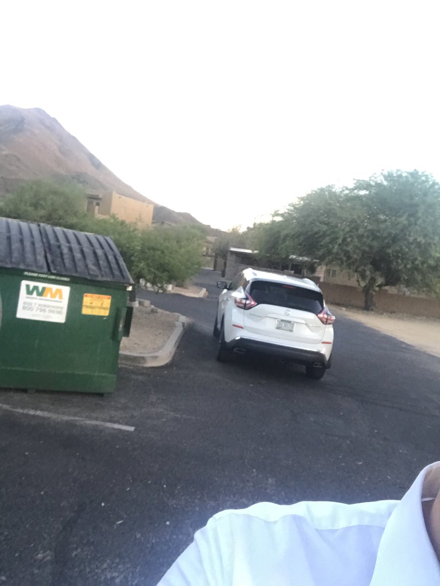 Nice_Park_Job's tweet image. There’s a whole parking lot behind you, but hey, park wherever you want and block the road. #badparking