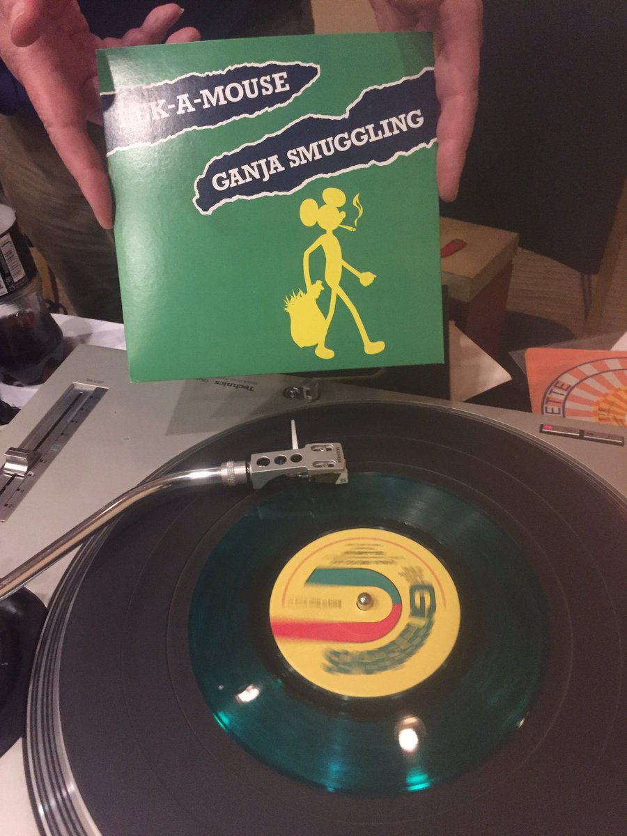 TheMagicShop_ny's tweet photo. .@arscaudio #ARSCaudio2018 here with Matt Barton spinning 45's sitting @DearSommer https://t.co/HkHQw02OpP