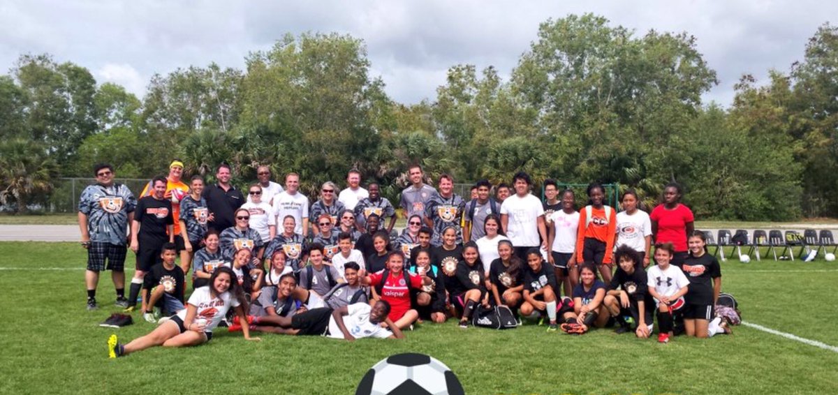 PVickaryous's tweet photo. Soccer fun with staff! #OneHappyFamily https://t.co/0UljWzj3PV