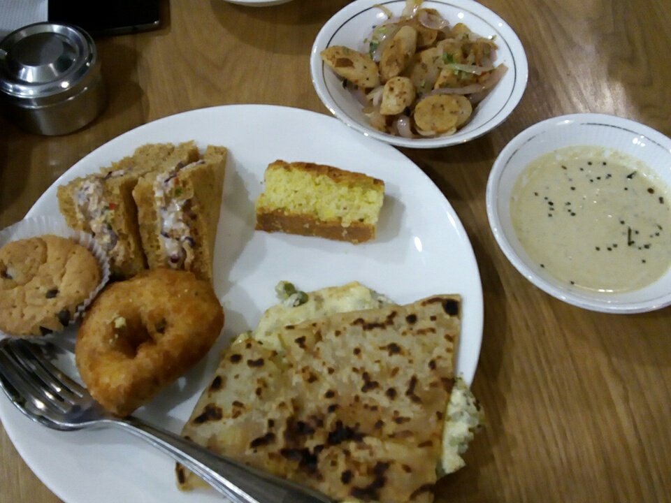 kingpin_axe's tweet photo. #Day2
#foodlove 
#MyiXpStory 
#ixpfreshersday
@SAPiXp 
#lifeatSAP https://t.co/8k8lFjjfTR