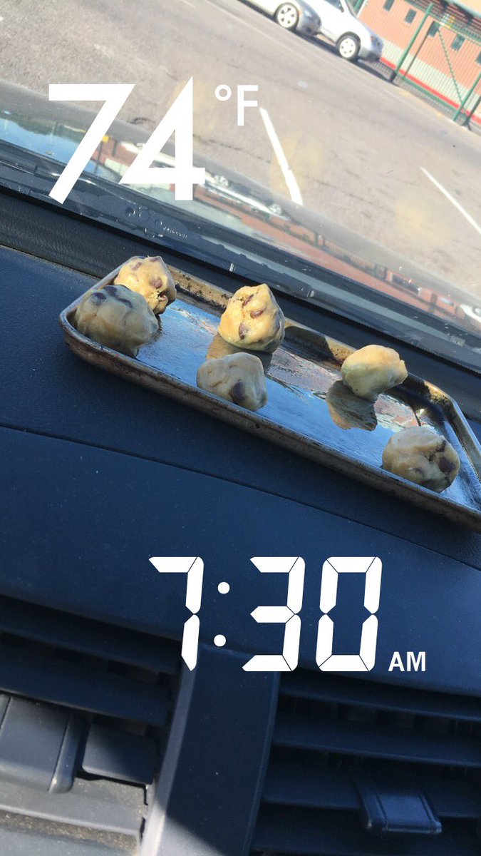 aydenr022's tweet photo. Arizona may be a desert but it bakes come really good desserts!! https://t.co/UUj6wZLeXL