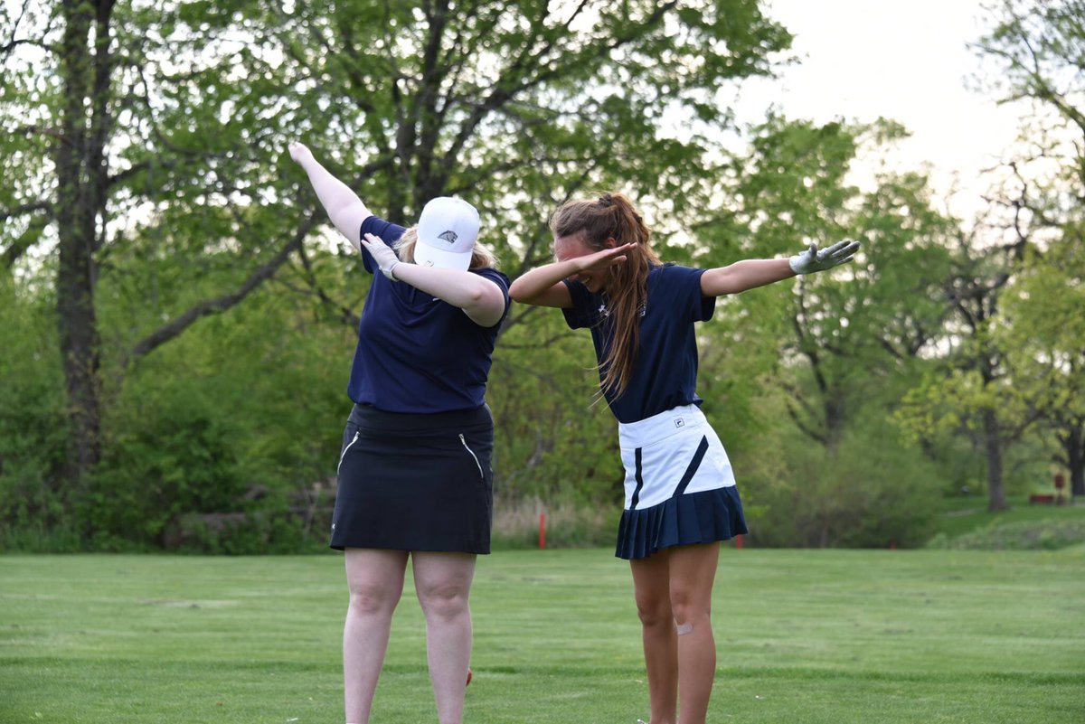 panoragirlsgolf's tweet photo. May 9th tournament @ Woodland Hills in Ankeny. Played against 3A schools and finished 3rd as a team, Anna got 5th individually!! #dab https://t.co/4AXzEA7Uh5