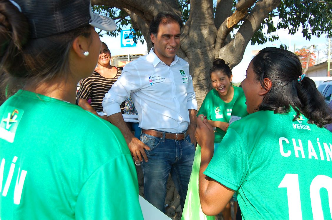 MichelChain's tweet photo. ¡Hoy celebramos en grande con las mamás de #Calmeca y #Tepexco! Agradezco a los vecinos por ayudarnos a pintar de #Verde #Puebla. #VamosJuntos https://t.co/OfLmJPCWcj
