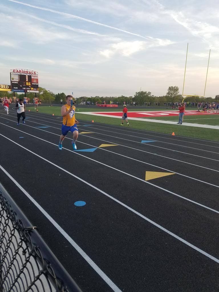 MrSeussical's tweet image. What a year. Won a meet (Chariton). Came within points of winning another days later (Clarke). Our guys pushed some teams at districts tonight. Proud to be around this squad. #EffortOverEgo