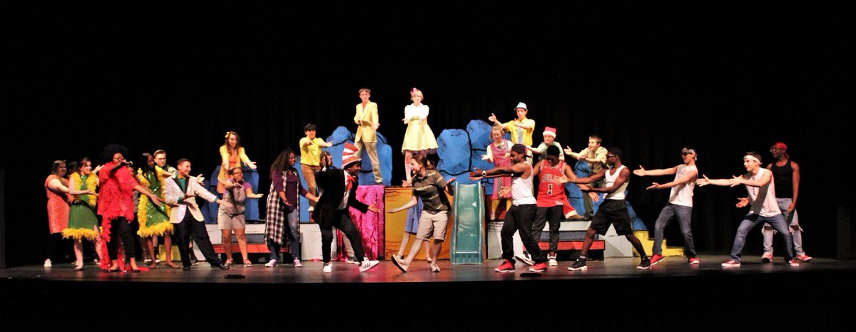 lcbtheatre's tweet image. These amazing storytellers put on a great show tonight. This is one proud  Drama Mama. @lcbirdprincipal @CcpsPerform #BeTheU #oneCCPS #ccpsperform