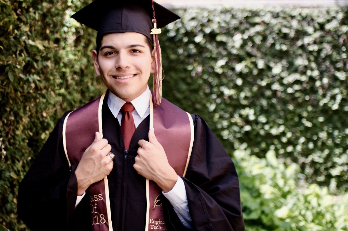 JustinsaurusRex's tweet image. what @NICKIMINAJ quote do I use with my #GraduationSZN photos? #TXST2018