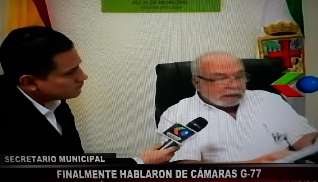 disclosurebol's tweet photo. #ULTIMO SECRETARIO DE GOBIERNO MUNICIPAL DE #GAMSC DE #PERCYFERNANDEZ ANTE CAMARAS DE TV #GIGAVISION #MIRISTA DESMORONA TODA LA SARTA DE MENTIRAS PLANIFICADAS POR @SDoriaMedina y @UnidadNacional1 , PSEUDO PERIODISTA #JUNIOR CAE EN VERGUENZA EN #CASOCAMARAS https://t.co/oeBbfLPPSU