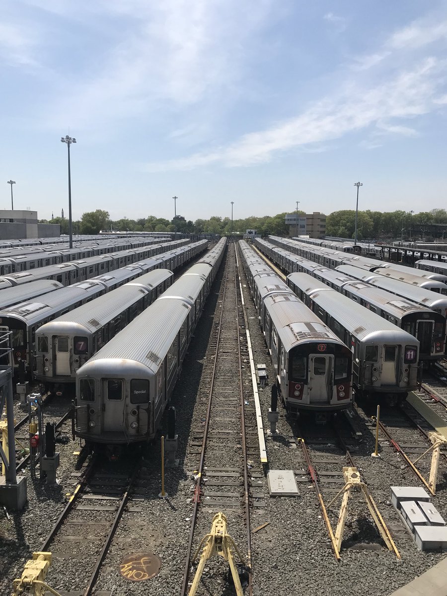 WochTheGAP's tweet photo. Next Station Is...
#AllAboard #CitiField #LIRR #LongIsland #Mets #MTA #NY #NewYork #NewYorkMets #Photography #Queens #Rail #Station #Track #Tracks #Train #Trains #2018 https://t.co/SlyIybMG9u