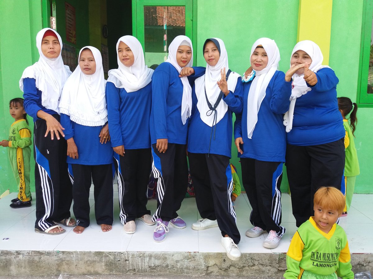 AdaahSa tweet picture