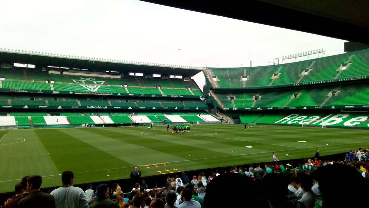 Balongo_rbb's tweet photo. Entrenamiento del glorioso #Prederbi @RealBetis https://t.co/lJZ2LLoRlY