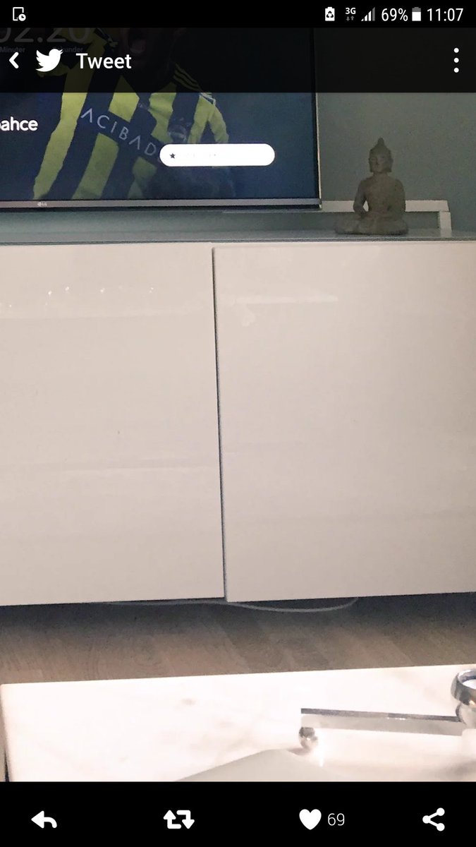 MartinNilsson92's tweet photo. @GustenDahlin fan va luckan tandar, klassiskt ikea. Fram med skruvmejsel och justera. https://t.co/sEiECM3Q76