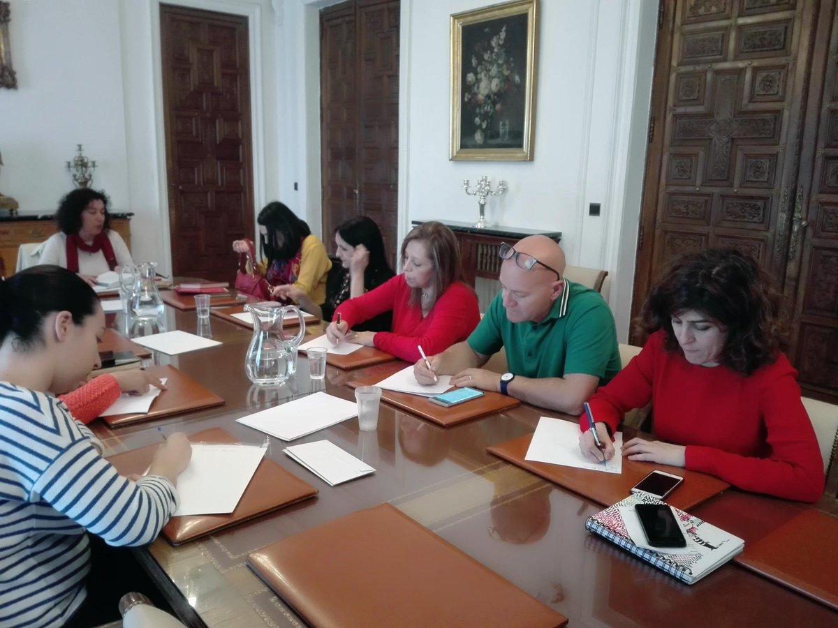 PPAytoZamora's tweet photo. .@Marijoherrpal: Guarido y su equipo de gobierno vuelven a despreciar la celebración del Corpus Christi, una de las tradiciones más queridas por los zamoranos
https://t.co/rCL4ewbDLi @populareszamora https://t.co/EqBb6Iptm3